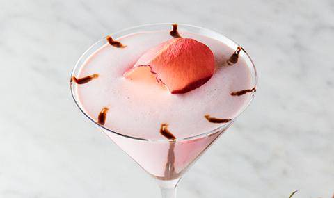 Make chocolate nor war